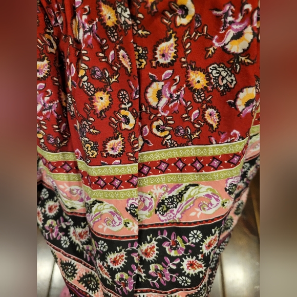 Maurices Red Mixed Print Smocked Top XXL - Picture 5 of 5